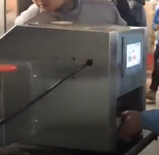 上超智能打菜機，精準高效省人力